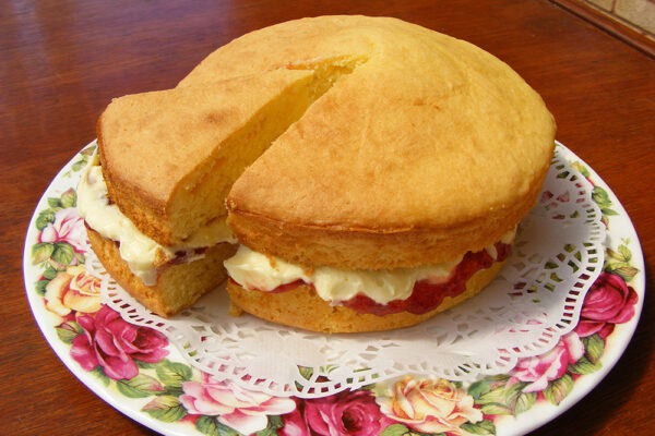 Gluten Dairy Sugar Free Cake Recipe Uk : Easy Gluten And Dairy Free Vanilla Cake The Best Gluten Free Cake Ever - Somehow these bad boys are sugar free, too.